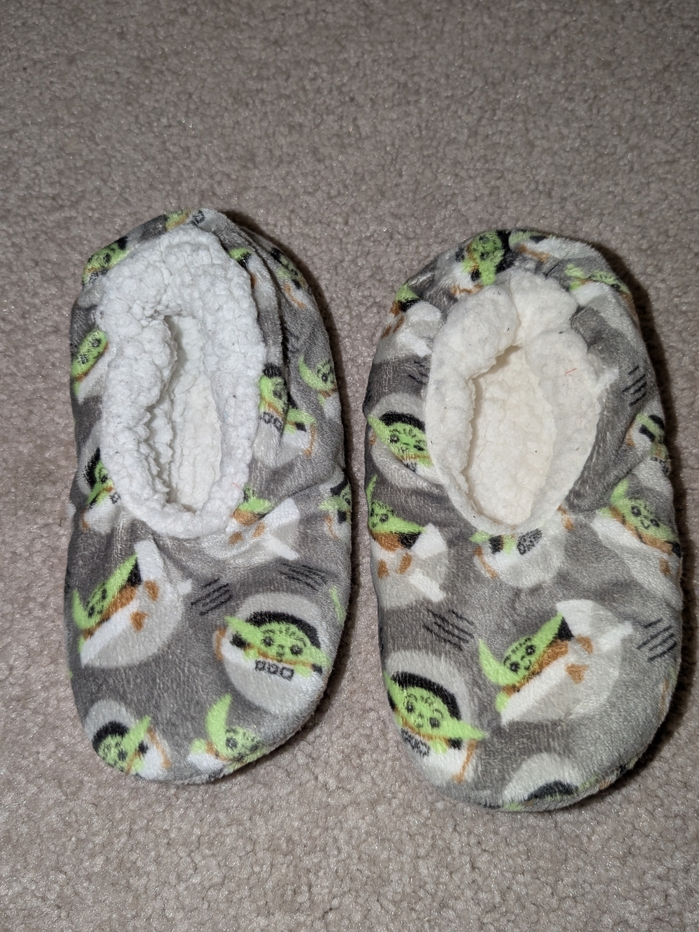 Star Wars Baby Yoda Gray & Green Plush Kids Slippers